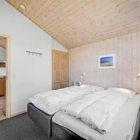 Aurore - 700m From The Sea By Interhome *