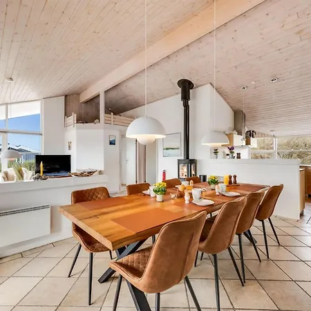 Aurore - 700m From The Sea By Interhome *