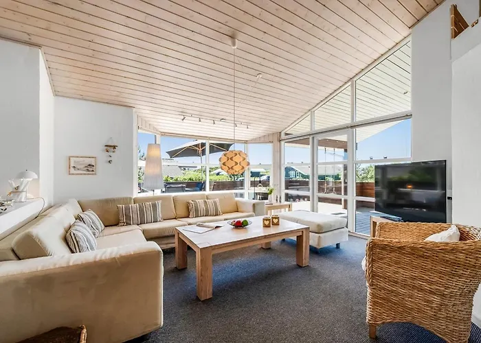 Aurore - 700m From The Sea By Interhome *
